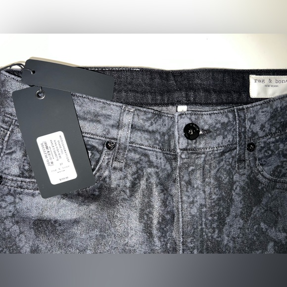 RAG & BONE
Nina High-Rise Cigarette Jeans in Snake Print - Picture 9 of 16